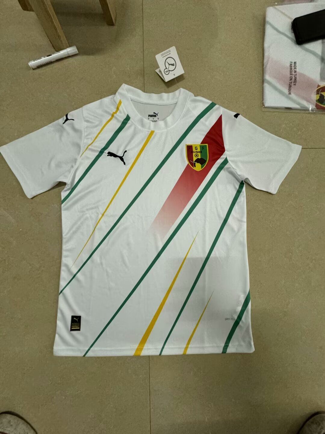 Guinee Domicile Fans Fans 23/24