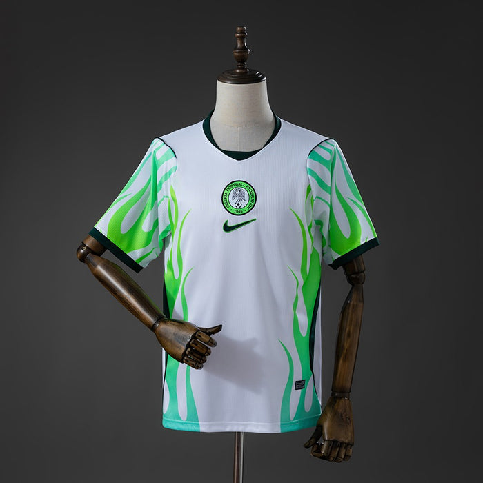 Maillot Nigeria Extérieur 2026 - Blanc avec flammes vertes