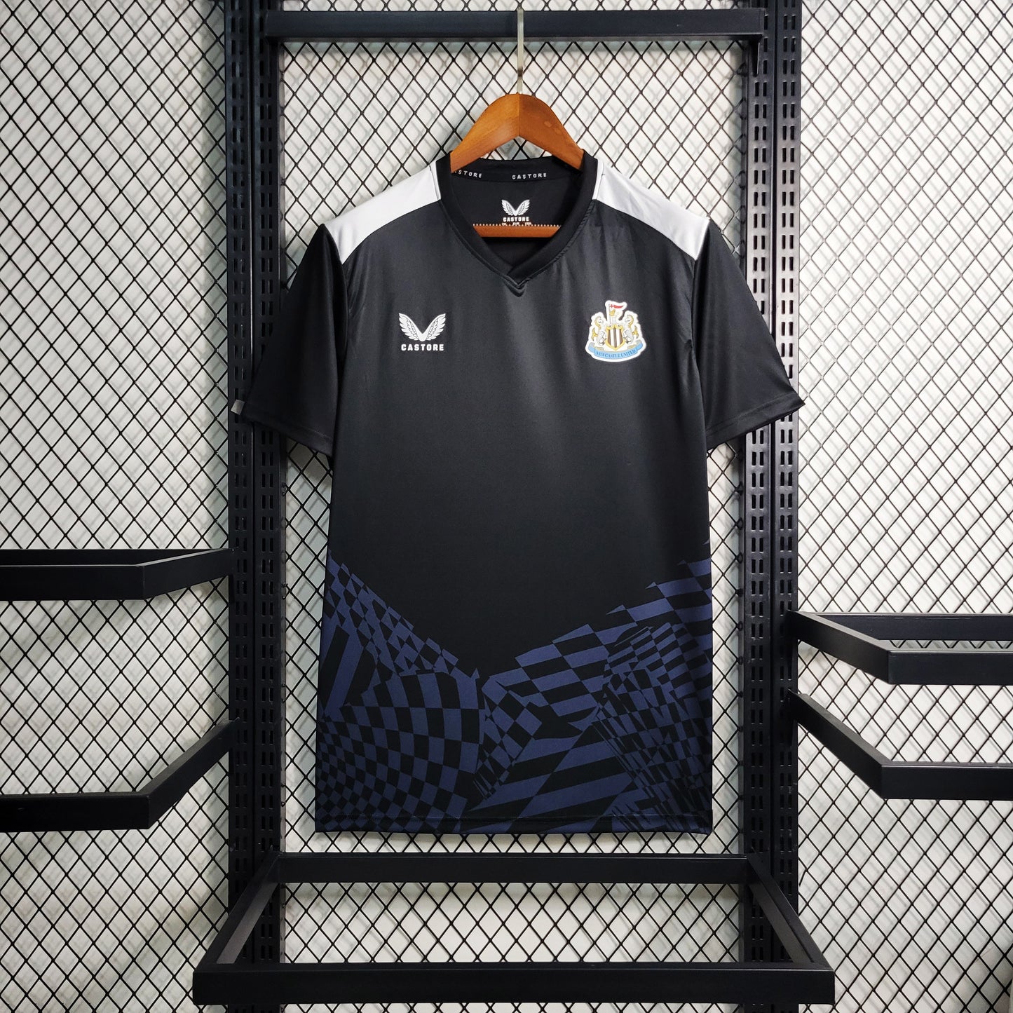 Newcastle Training Suit Fans 23/24